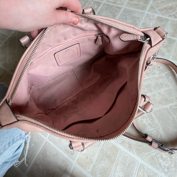 Coach Pink Shoulder Bag - Picture 5 of 6